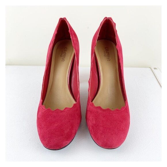 Crown Vintage Red Suede Pumps Scalloped Edges - Picture 6 of 16